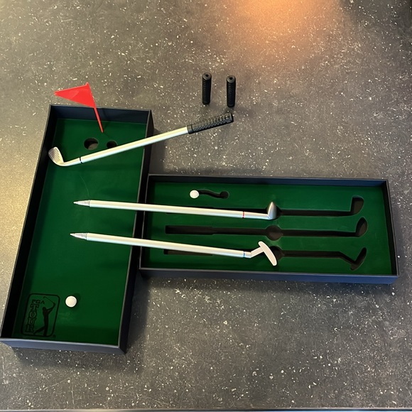 Miniature putting pen gift set - Picture 2 of 10